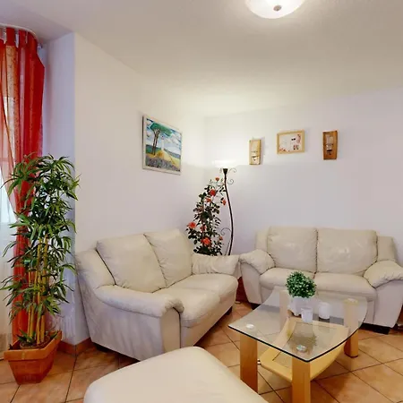 Strandnahe Mit Balkon, Wohnpark Granitz 31, * Binz